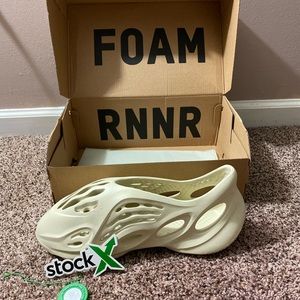 YEEZY FOAM RUNNER